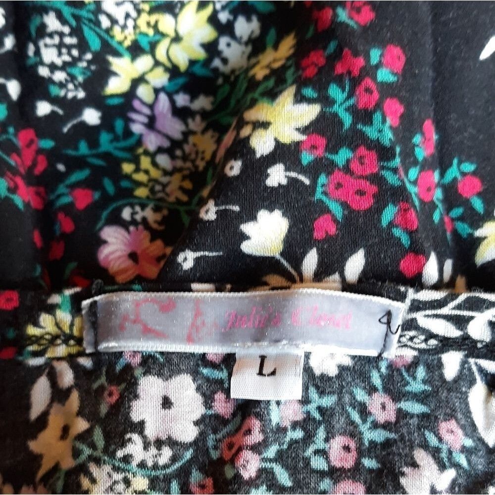 Julie's Closet black floral racerback tank top - Picture 2 of 4
